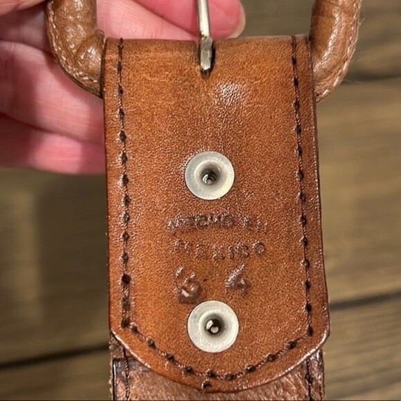 Men’s brown leather and silver color western style belt - Picture 4 of 7